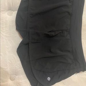 Black Lululemon short shorts